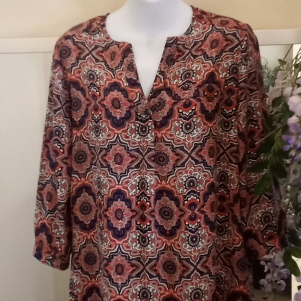 Sami & Jo Printed V Neck Tunic Blouse